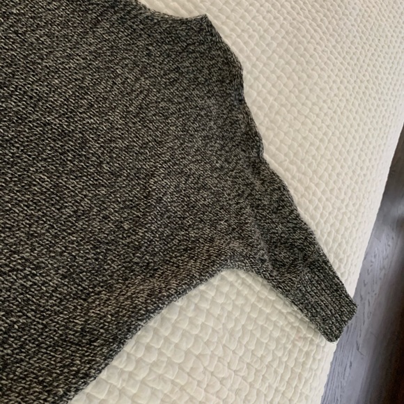 Sweater - Picture 3 of 8